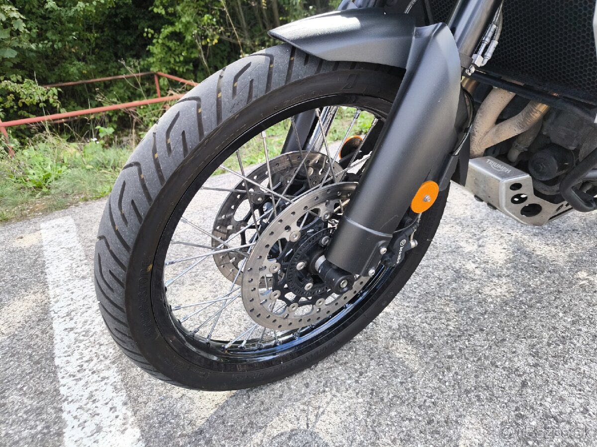 Triumph Tiger 800 XCX - 2