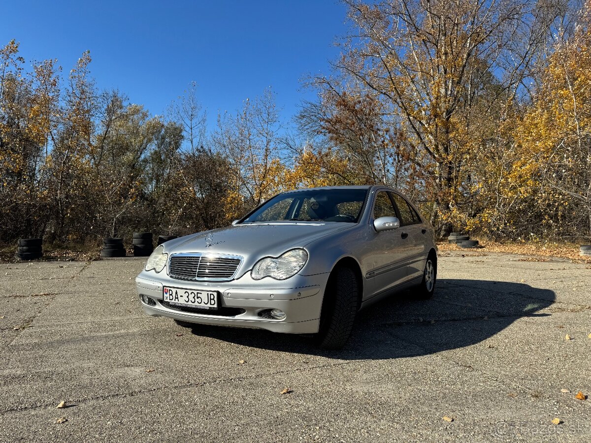 Predám Mercedes-Benz C180 Kompressor W203 Classic - MT6 - 2