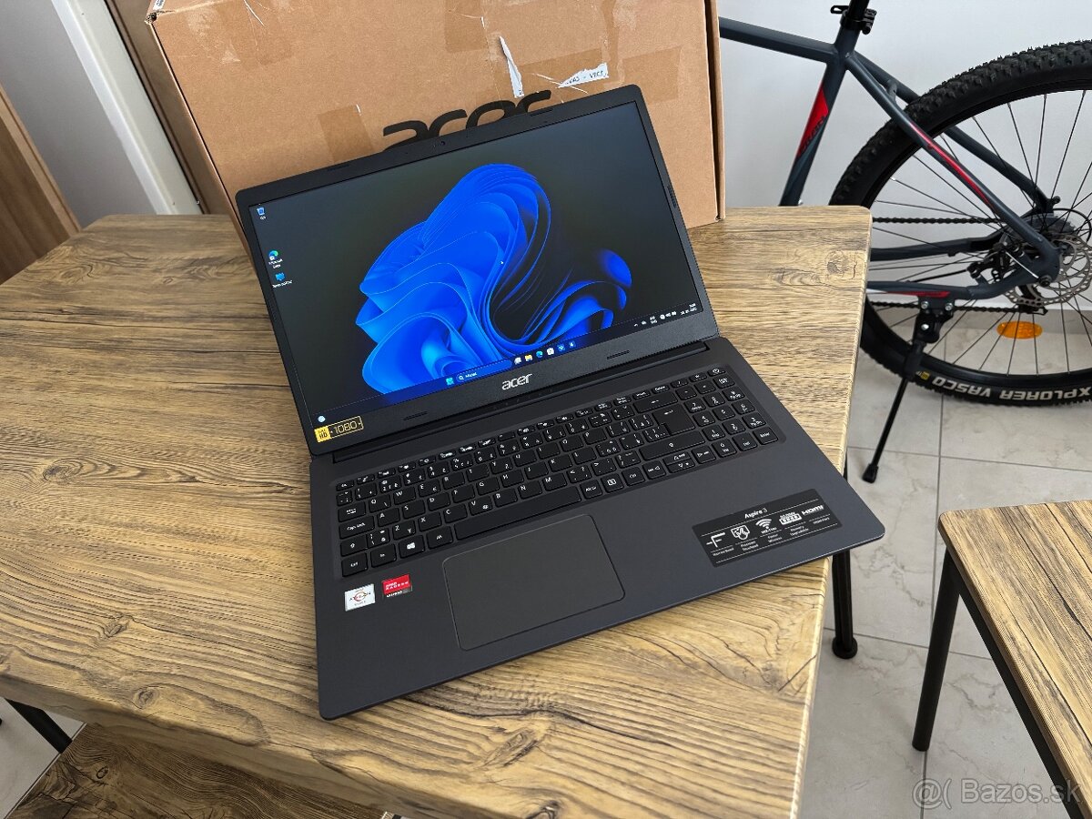 15.6"/Acer Notebook/4GB RAM DDR5/128GB NVMe SSD/AMD Radeon - 2