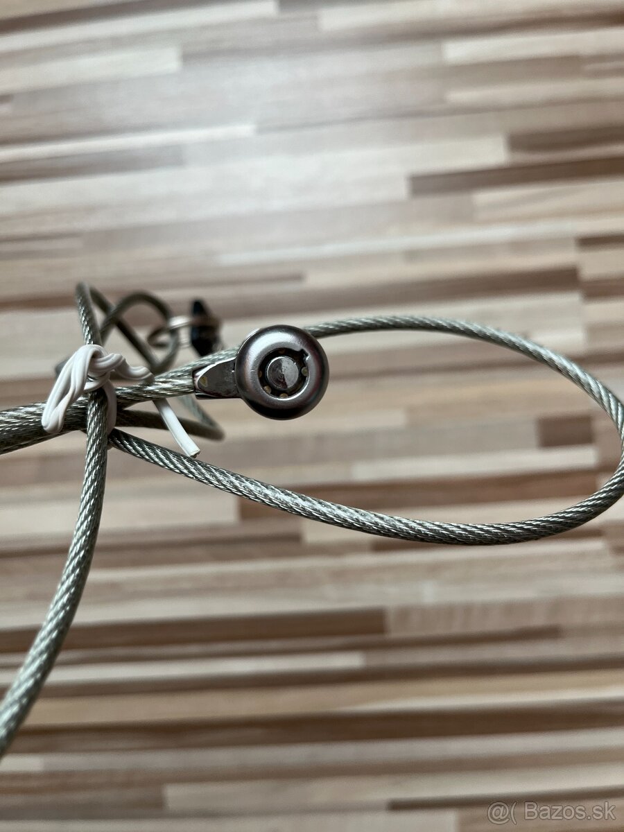 Bezpecnostne ocelove lanko na notebook PremiumCord - 2