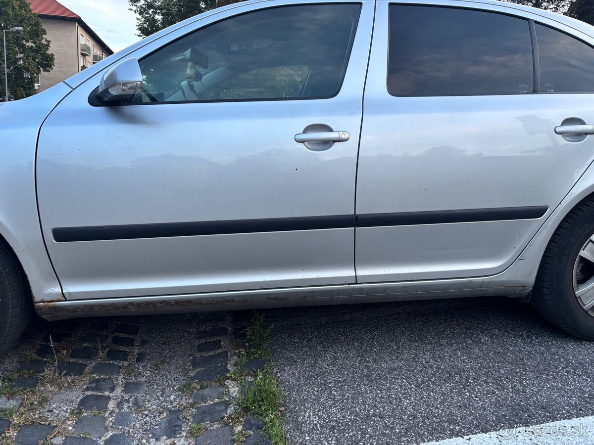 Škoda oktavia 2 1.6 MPI - 2