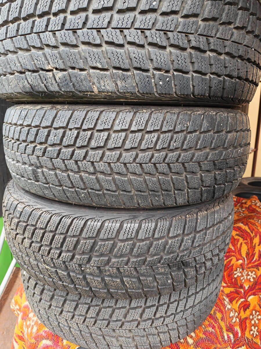 215/70r15 zimné na SUV - 2