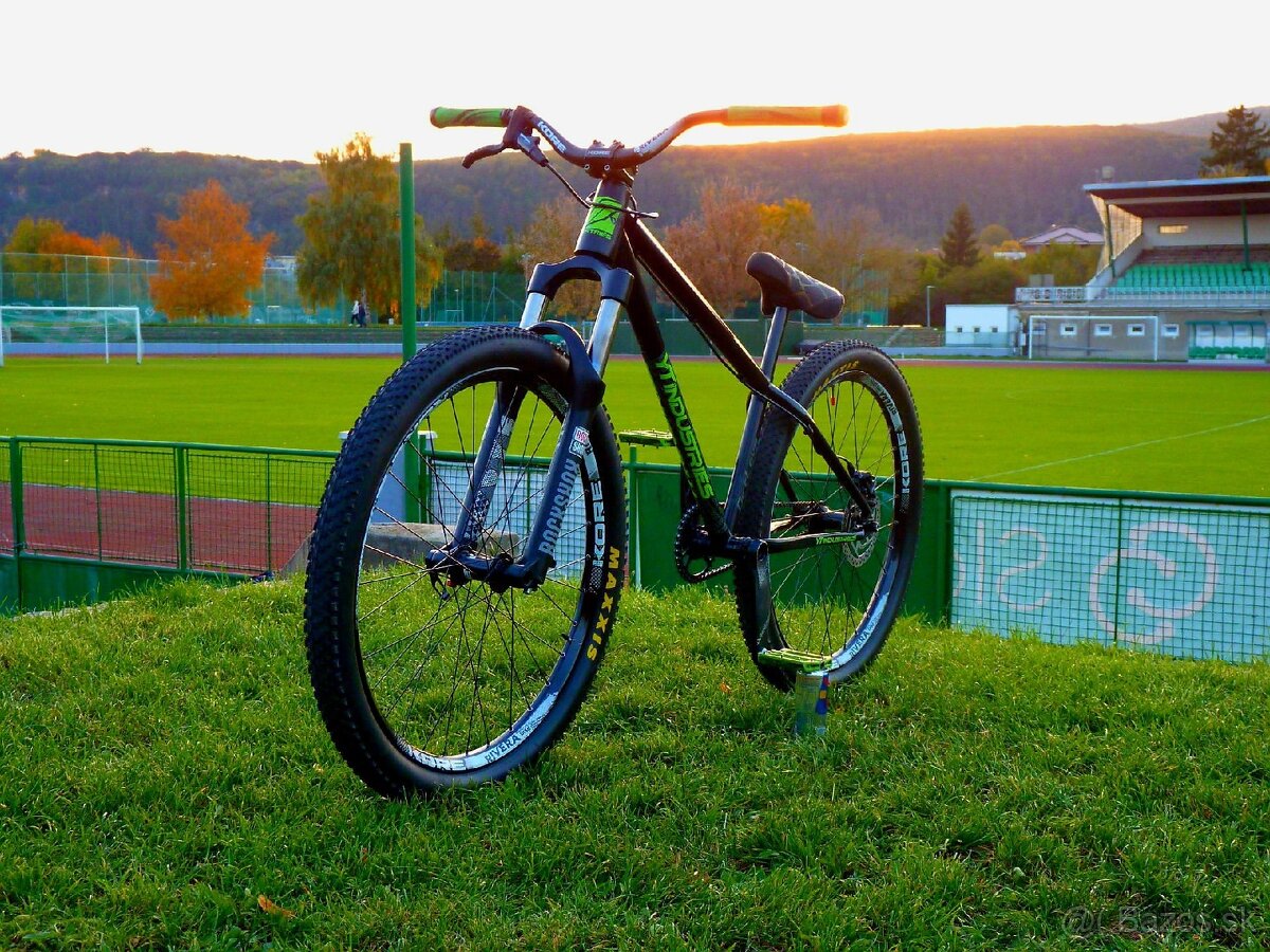 Yt industries dirt love - 2