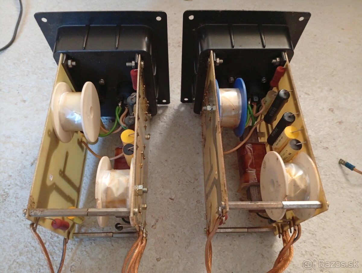 Trojpásmové výhybky s vaničkami - 2