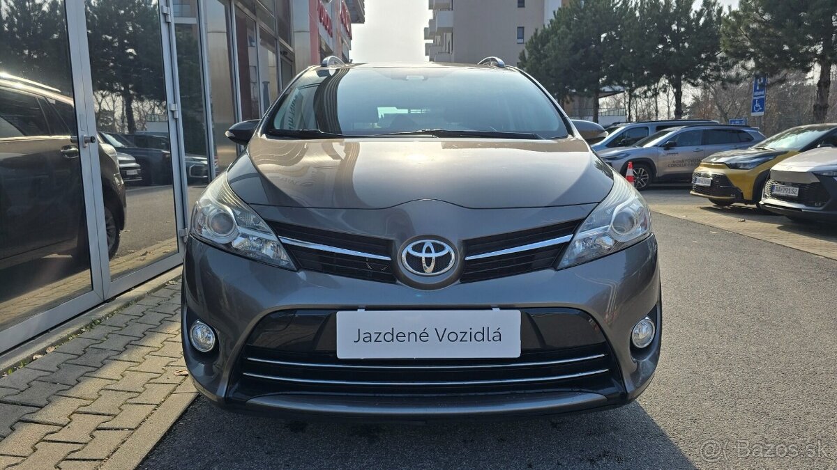 Toyota Verso 1.8 Valvematic Active Trend - 2