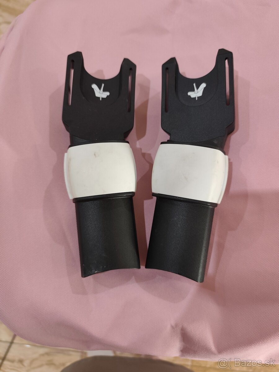 Adaptéry na autosedačku - 2