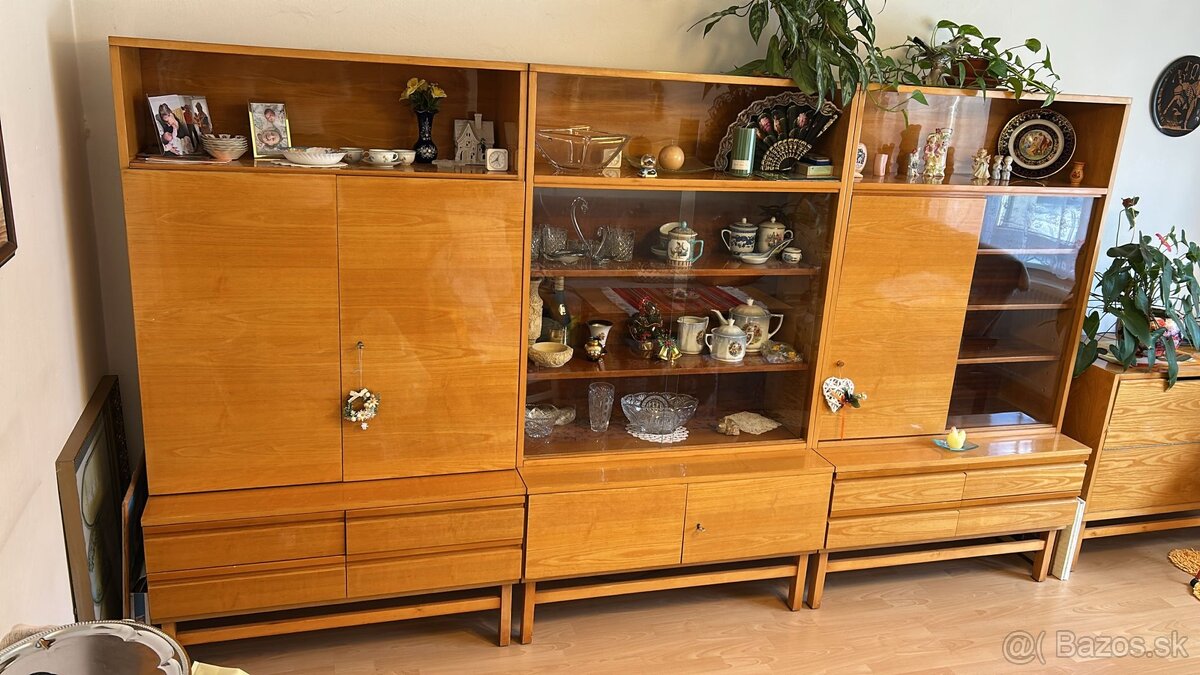 Retro obývačková stena v top stave - 2
