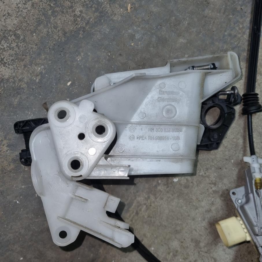 diely na pravé predné PP dvere passat b6 - 2