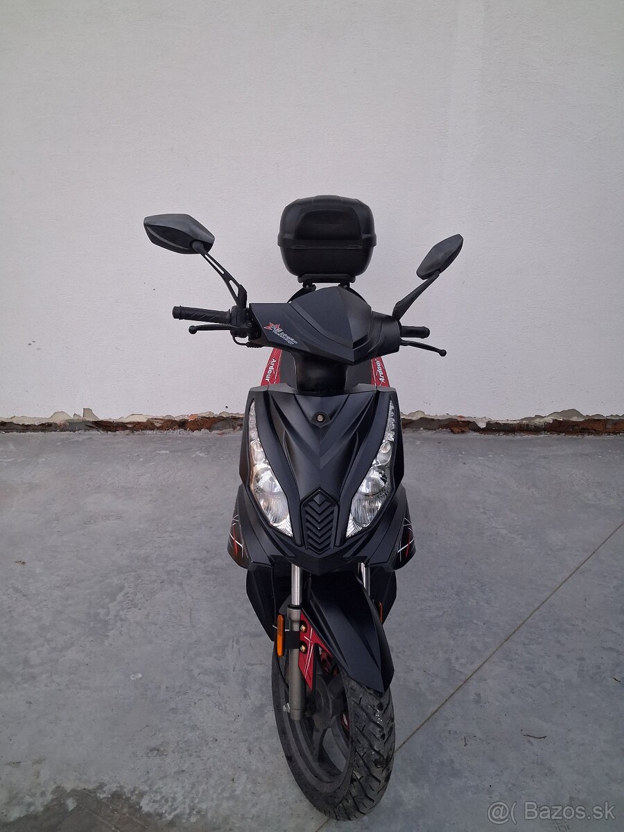 Predam scooter maxon ardour 125. - 2