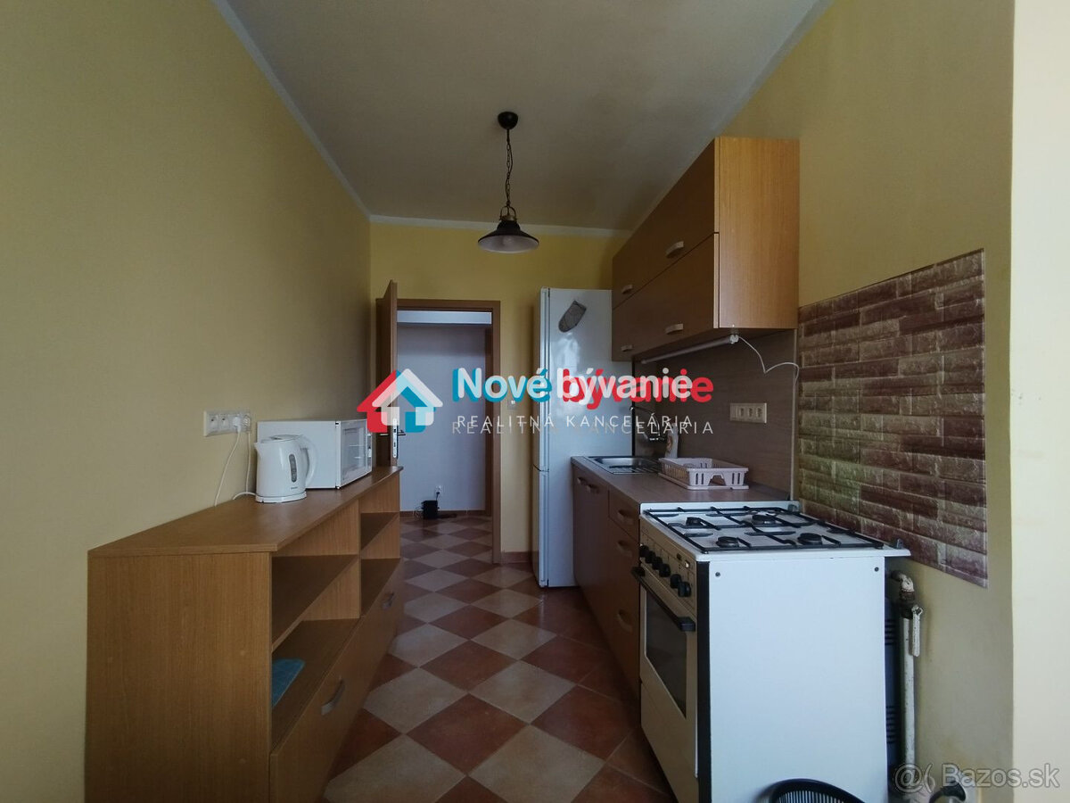 Predaj, 3 izbový byt - Kalná nad Hronom (N034-113-MAHAa) - 2