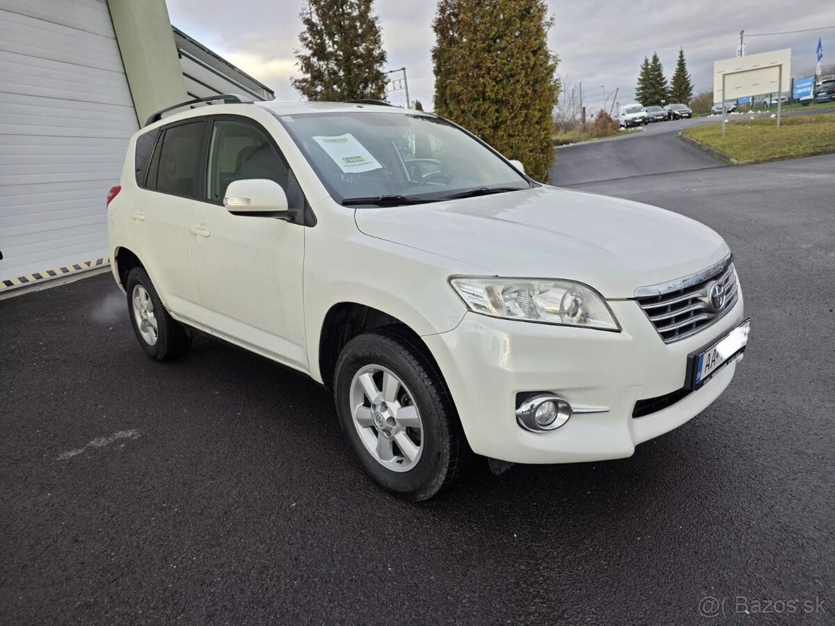 Toyota RAV4 2.2l D-4D 150 Terra - 2