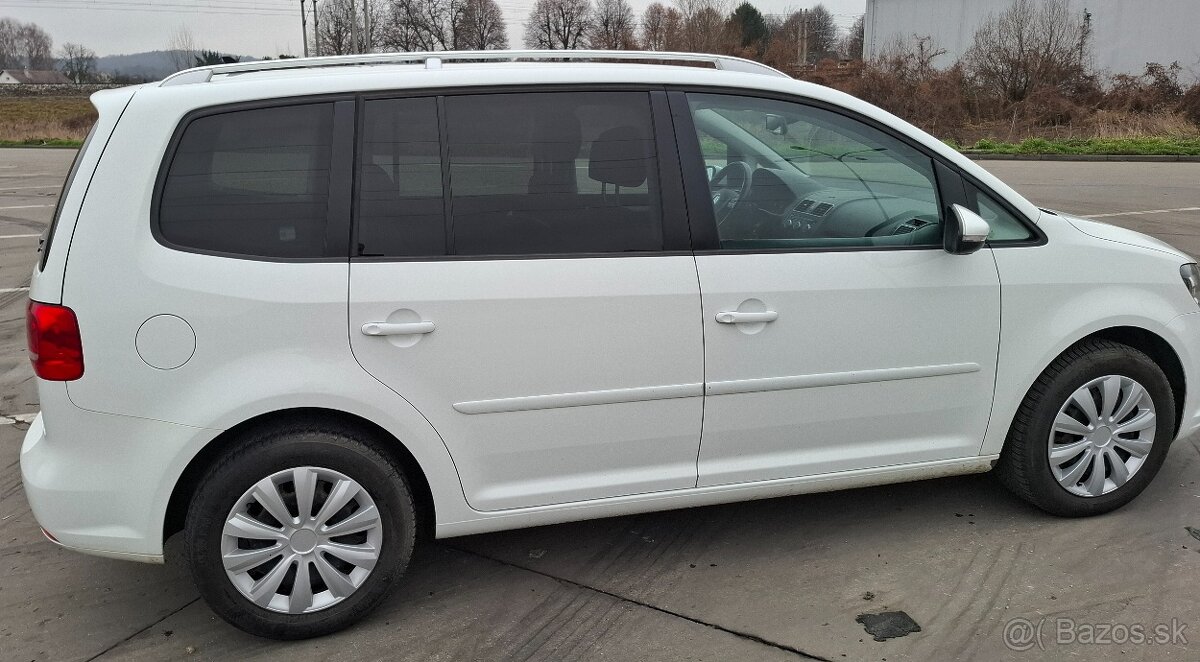 VW Touran r.v.2015 2.0.tdi 103 kW 7 miestny - 2