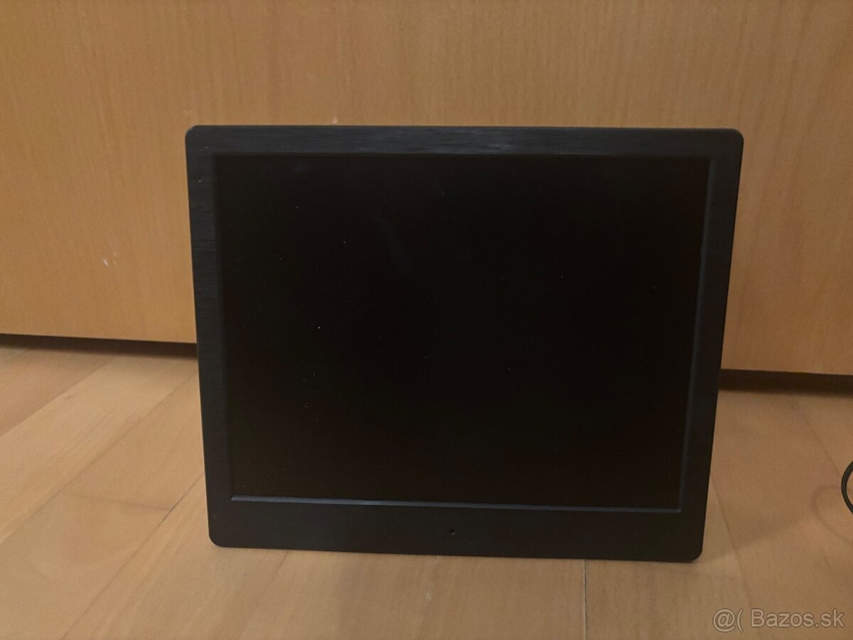 Digitálny fotorámik INTENSO 9,7” - 2