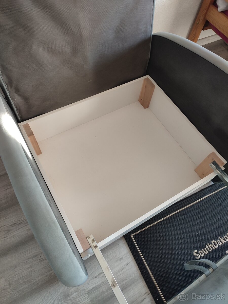 Rozkladacia pohovka - 2