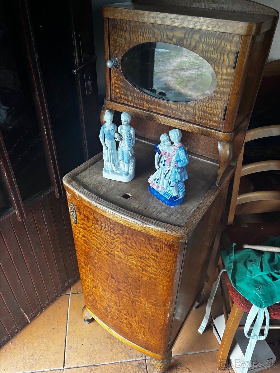 Starožitné stolíky - 2