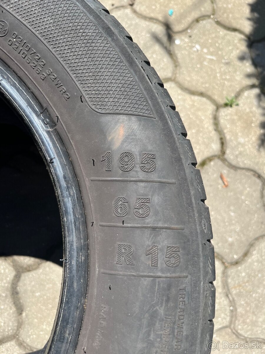 Predám 2ks pneumatík 195/65 R15 - 2