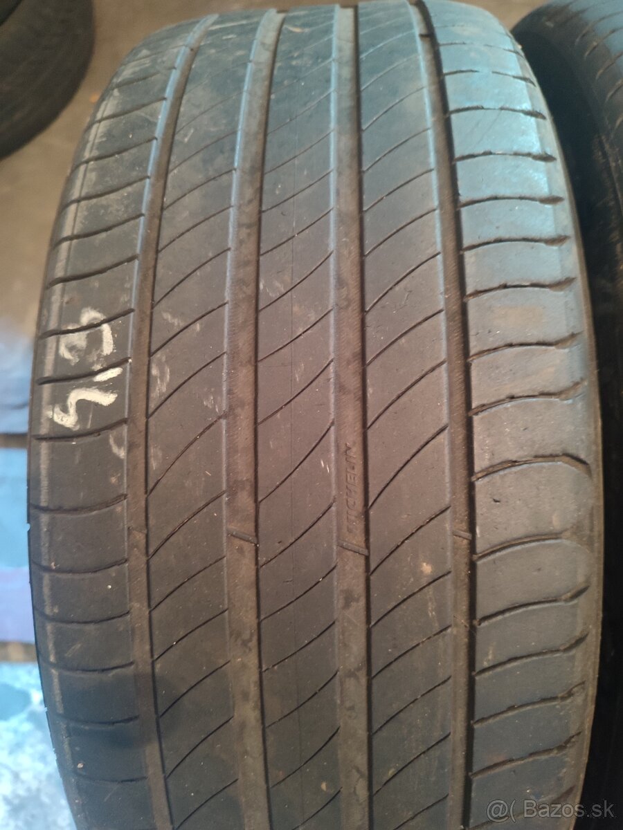 215/55 R18 Michelin - 2