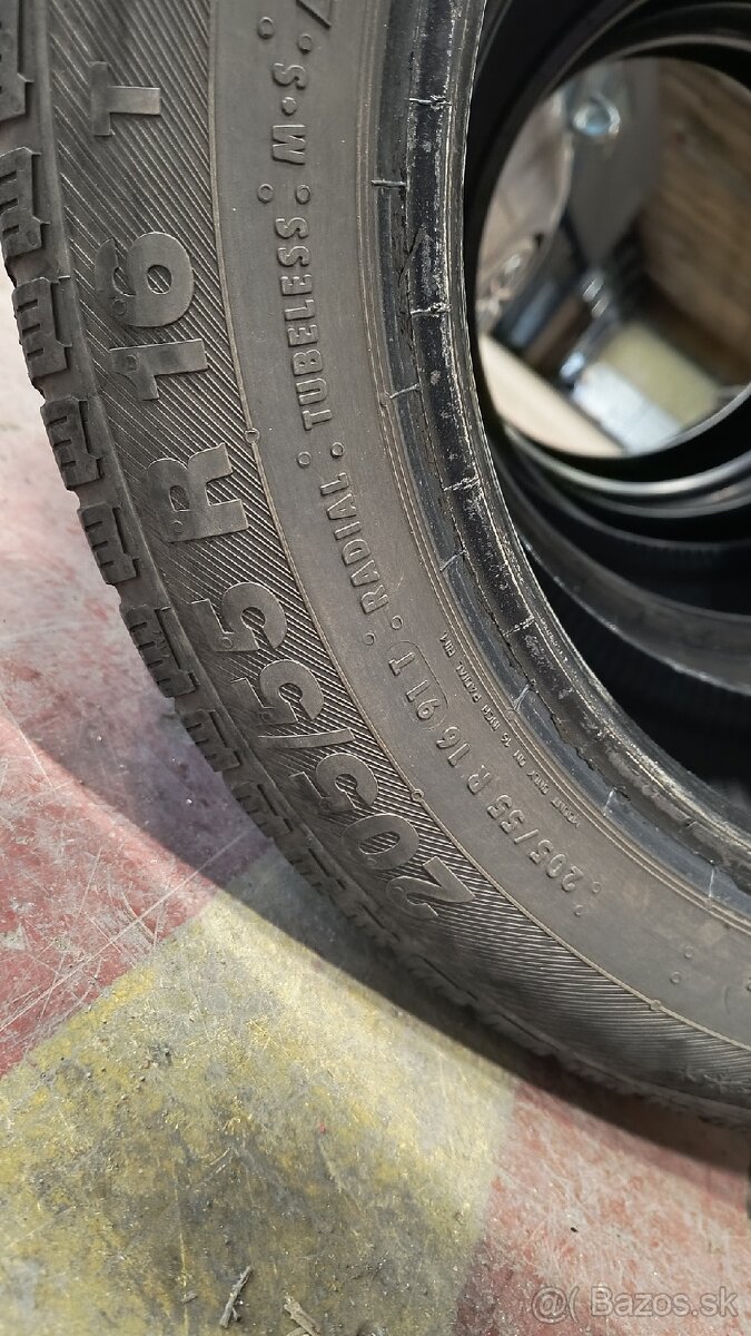 Predám zimné pneumatiky 205/55 R16 - 2