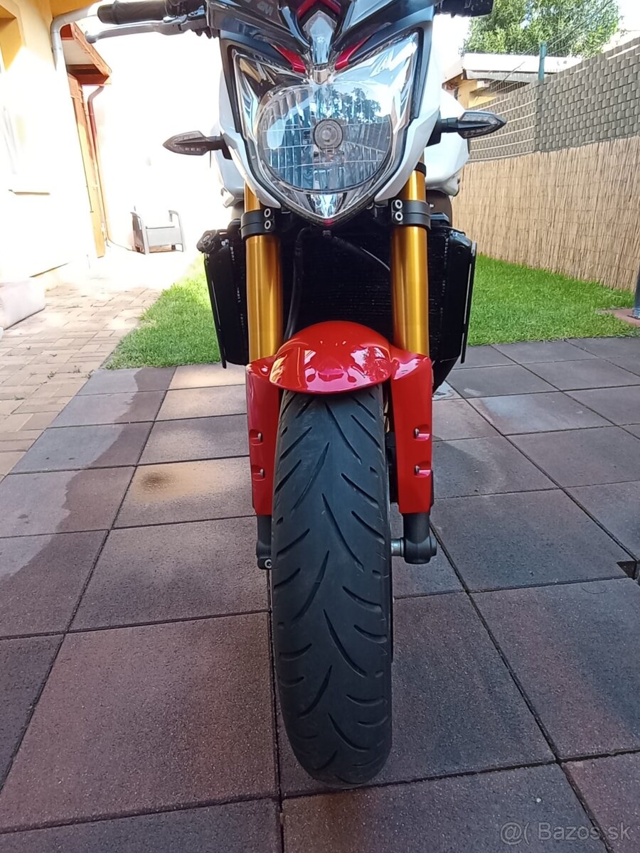 Predám Yamaha FZ8 - 2