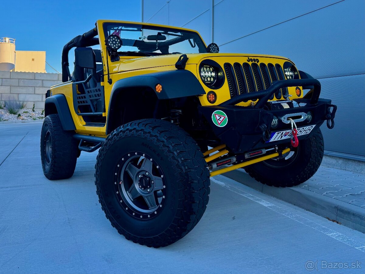 JEEP WRANGLER JK 3.8 YELLOW 2 DOOR