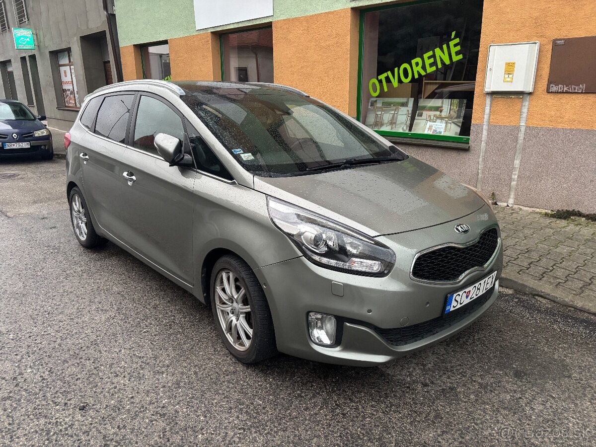 KIA Carens 1,7 CRDI 100kw AT, panoráma Full výbava - 2