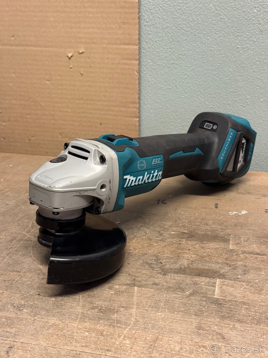 AKU uhlová brúska Makita - 2