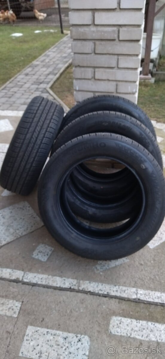 225/60/17 - 2