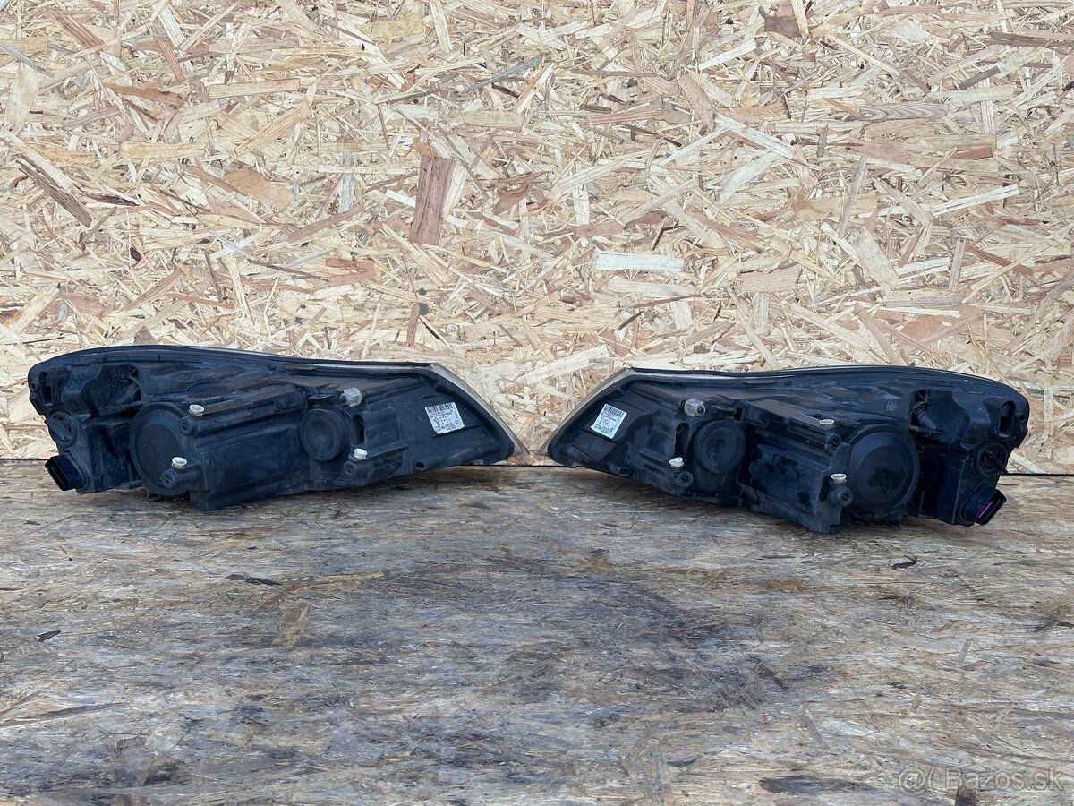 Predné halogénové svetlá Octavia 2 facelift - 2