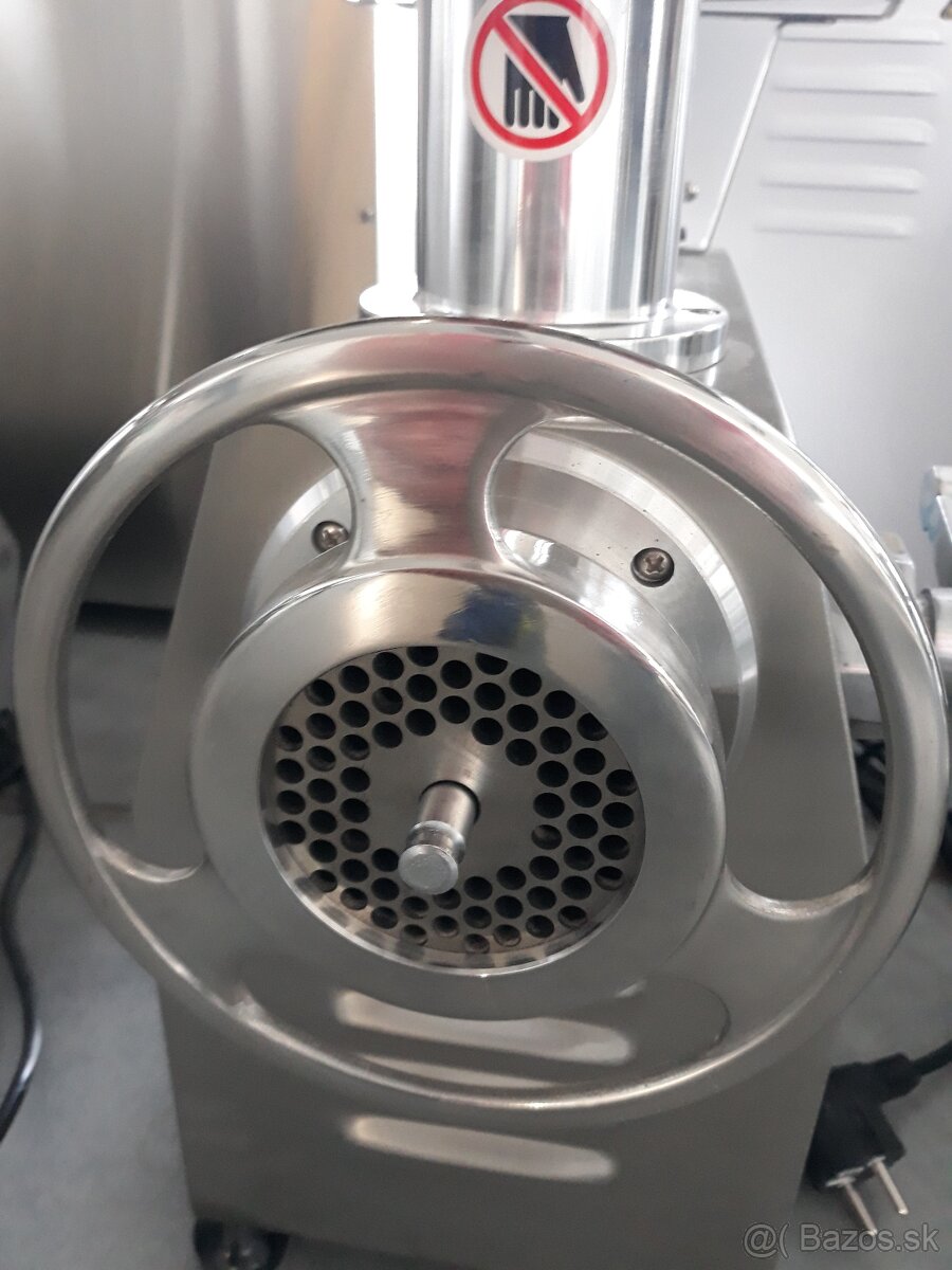 Mlynček na maso MG 22 - 2