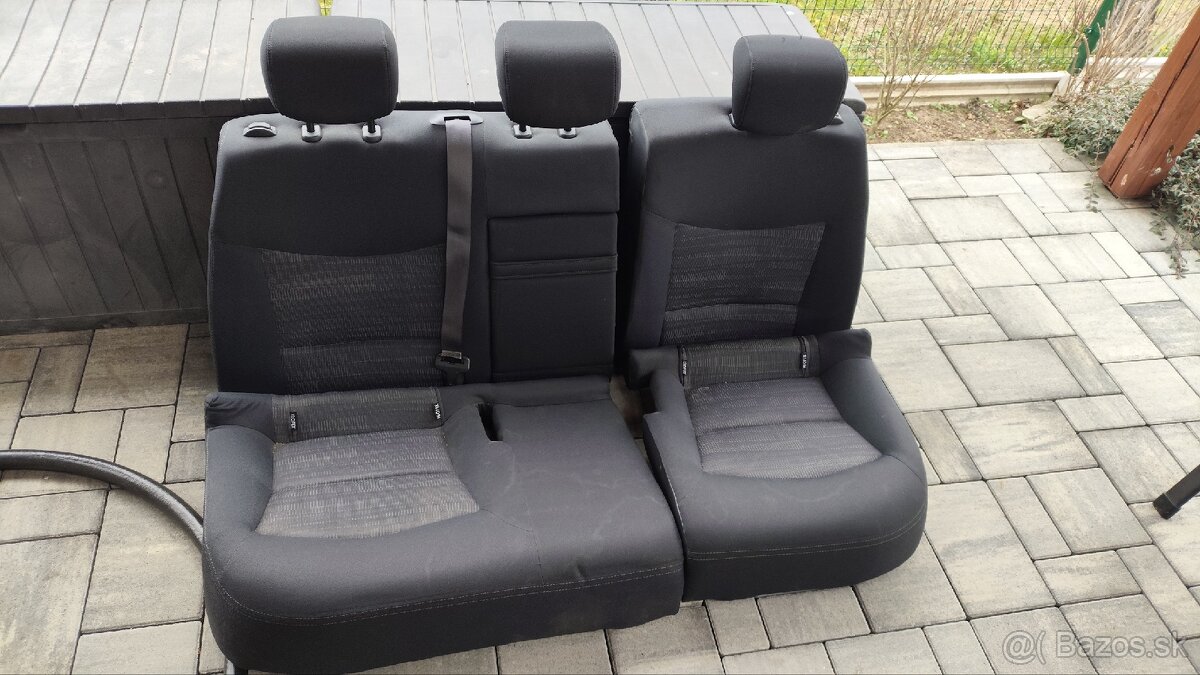 Laguna II zadné sedadlá - 2