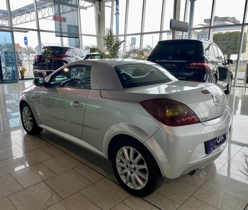 Opel Tigra Cabrio 1.3 CDTI, SK ŠPZ - 2