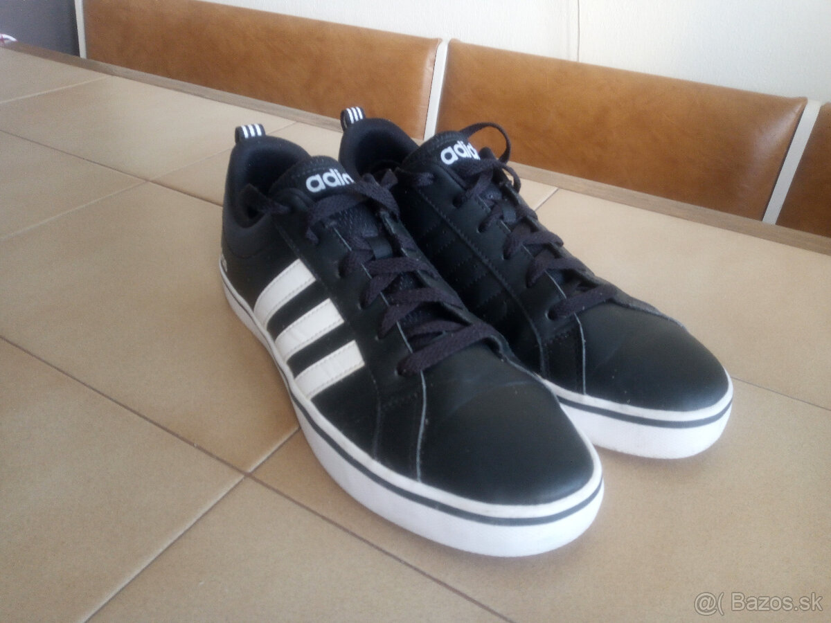 Panske vodeodolne botasky ADIDAS. - 2