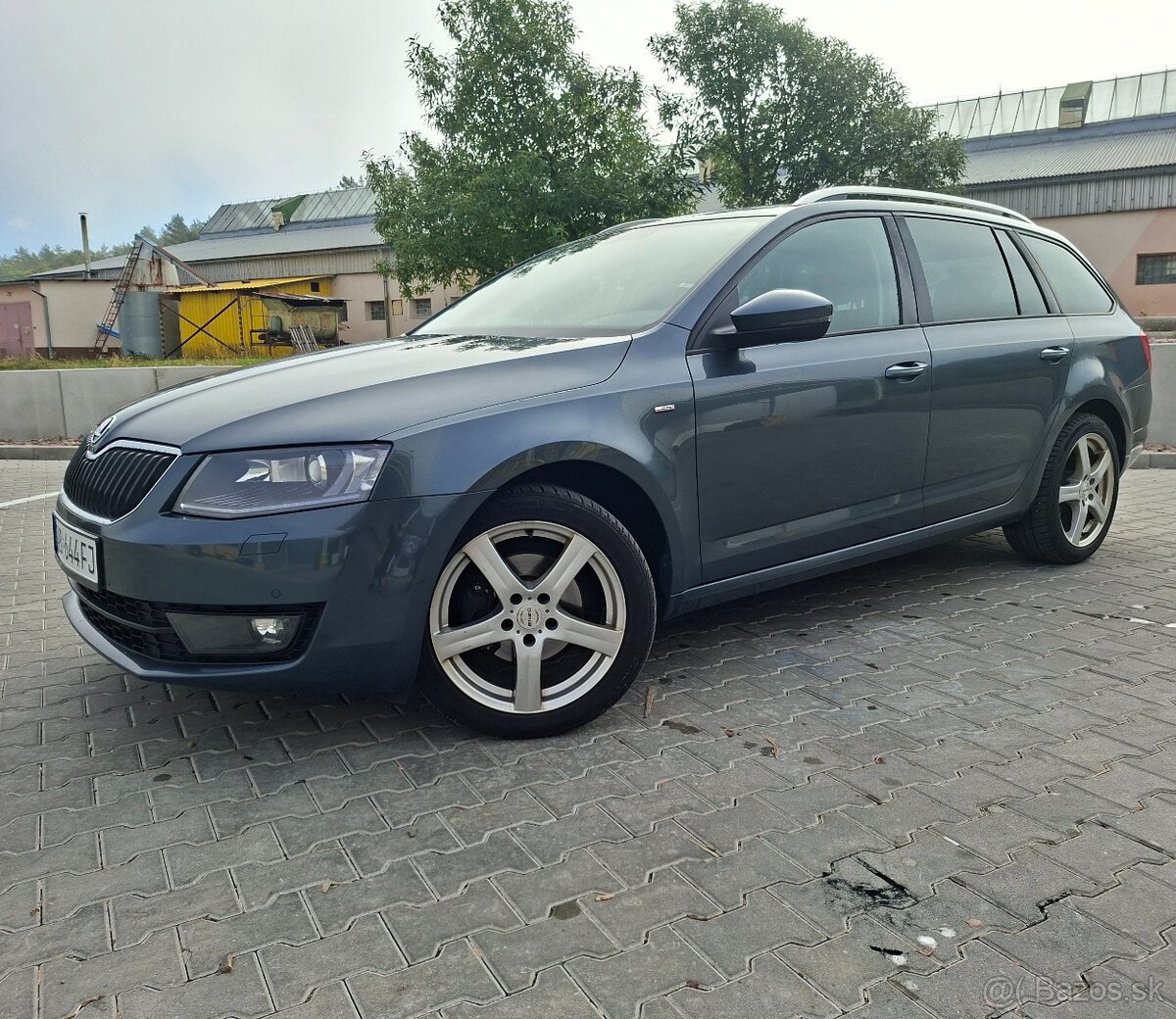 Škoda Octavia 3 2.0 TDI DSG JOY - 2
