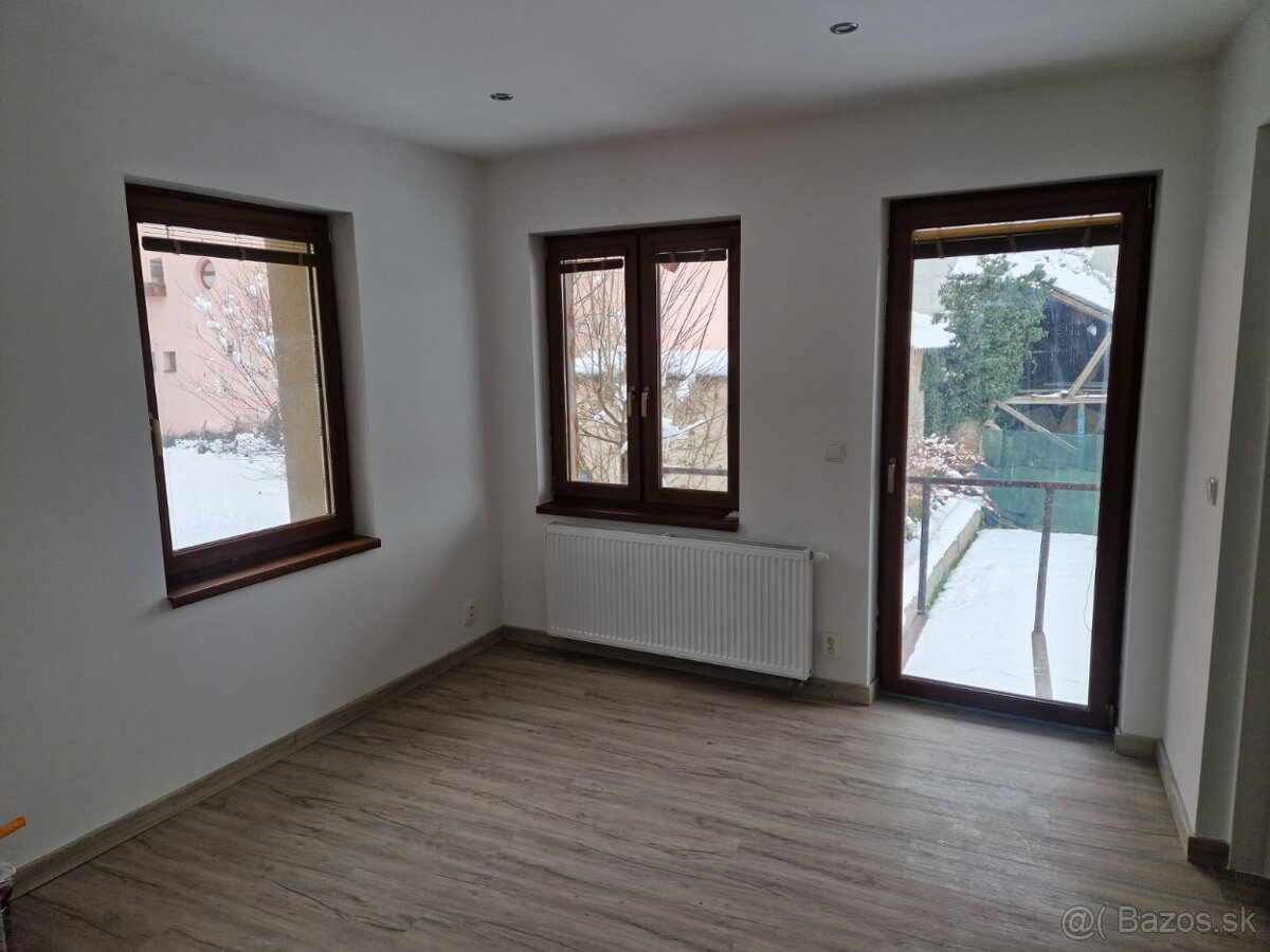 Prenájom kancelárie na Hviezdoslavovej ul. v Bardejov - 2