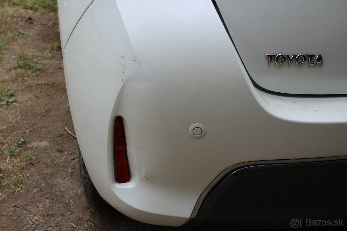 Toyota auris hybrid 1,8 - 2