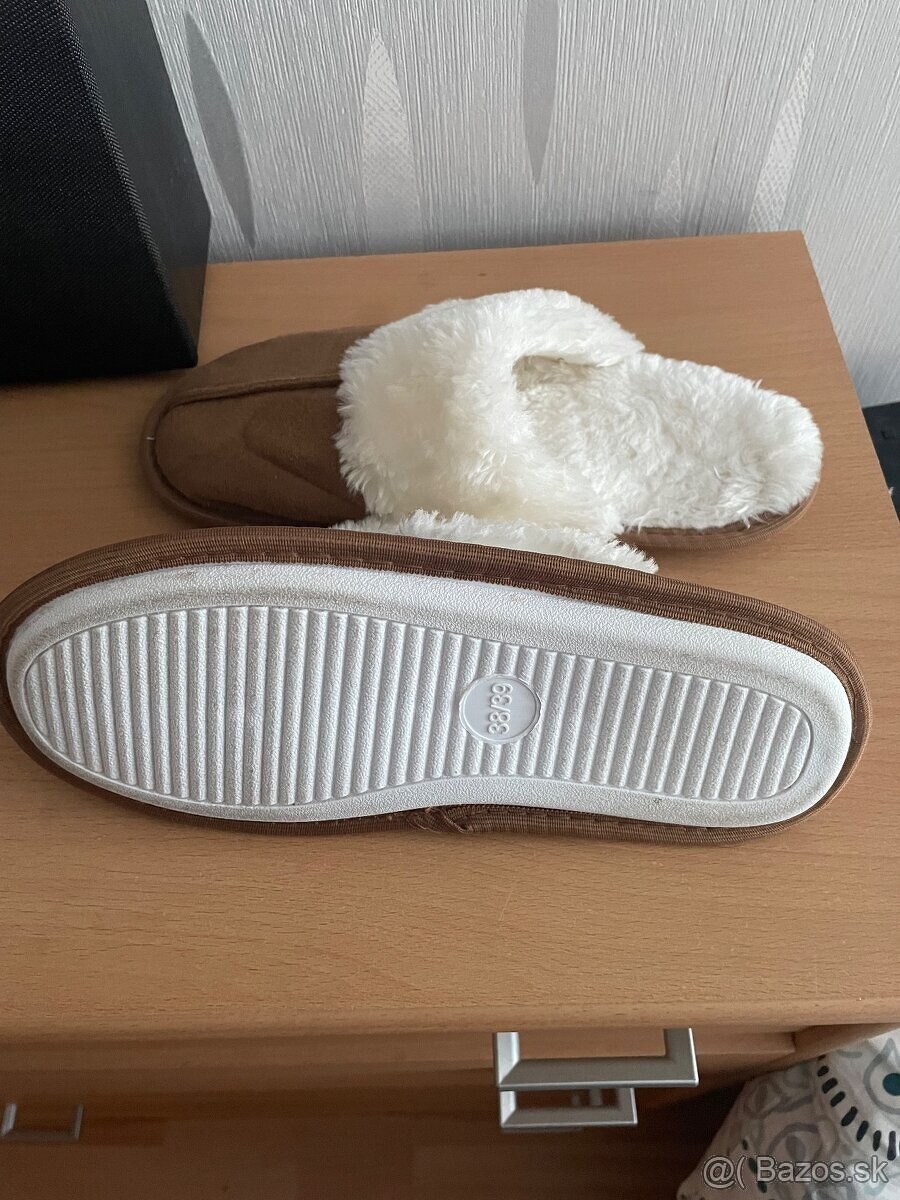 Dámske papuče veľ. 38/39 - 2