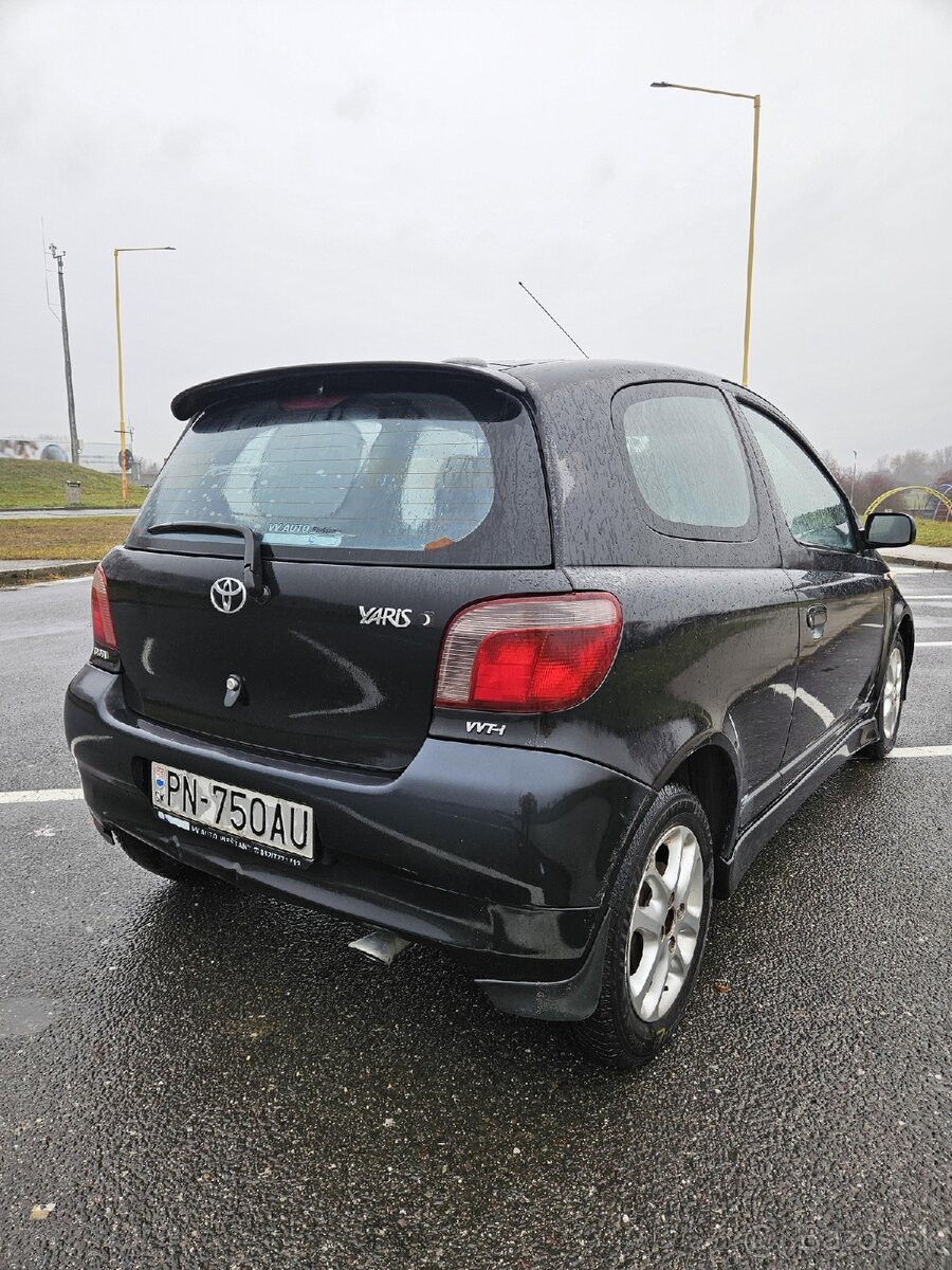 Yaris 1.3i Linea Luna - 2