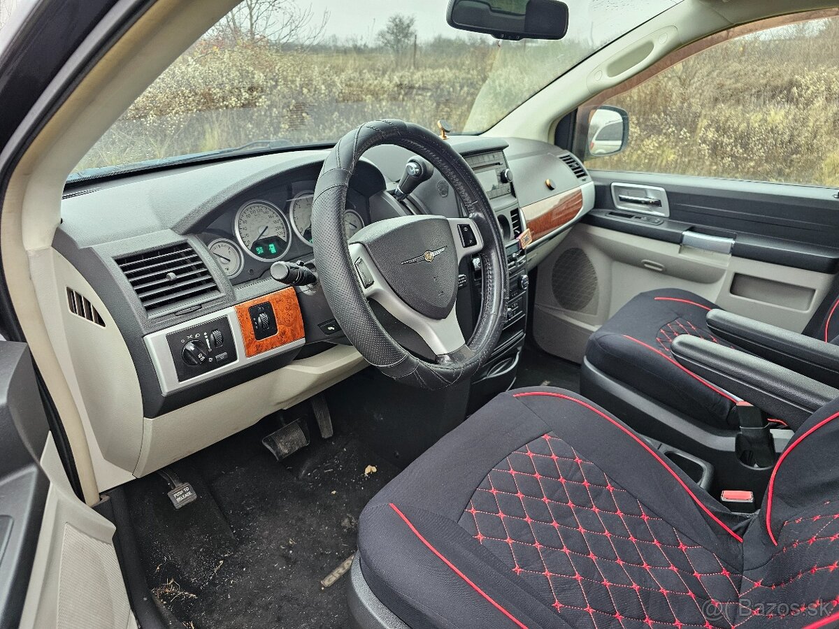 Rozpredám Chrysler voyager 2,8crdi RT model - 2