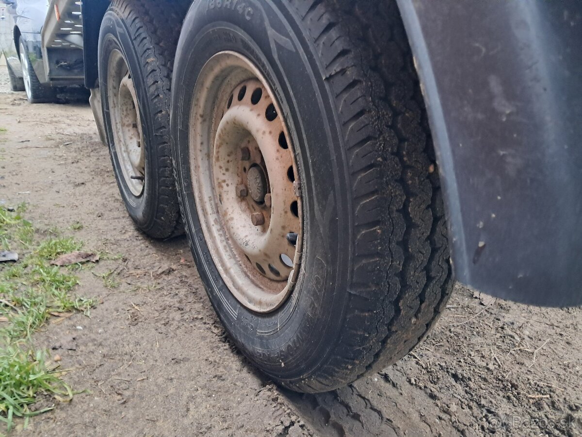 Trailer privesny vozik - 2