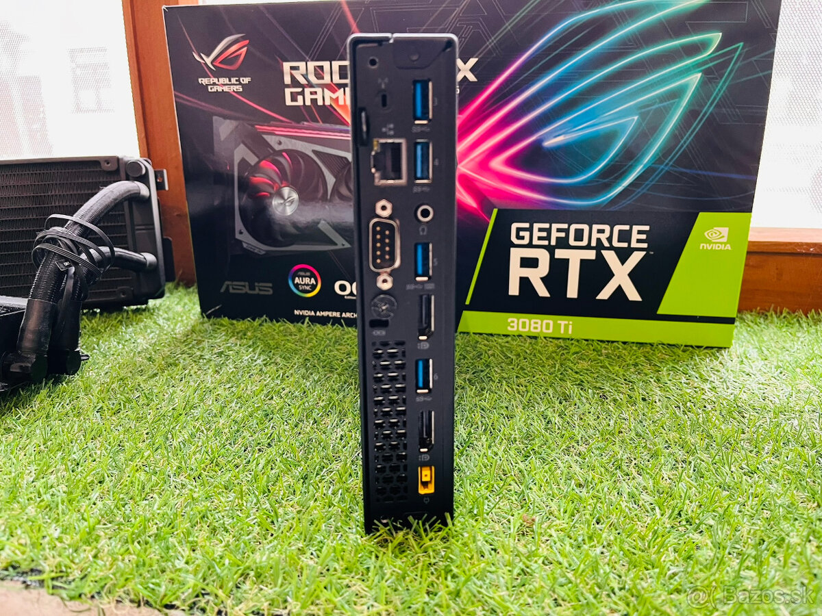 Minipočítač Lenovo ThinkCentre M700 s 2 ročnou zárukou - 2