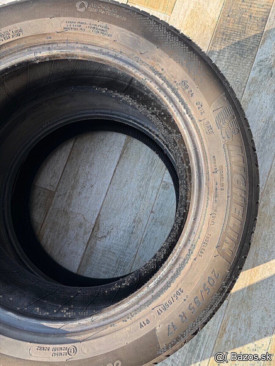 205/55 R17 letne pneu Michelin - 2