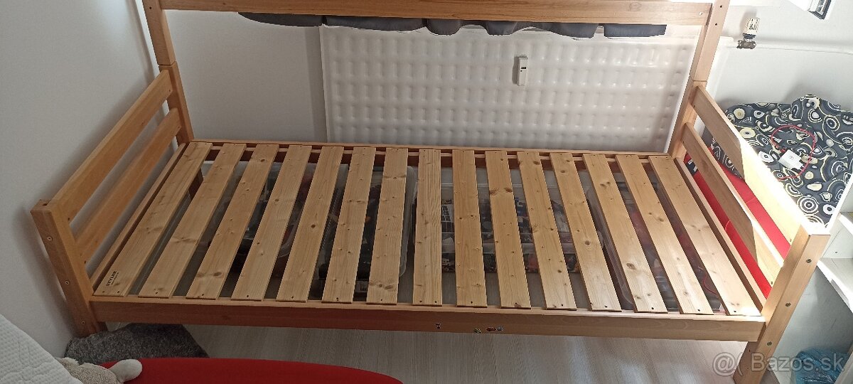 Poschodová posteľ masív - 2