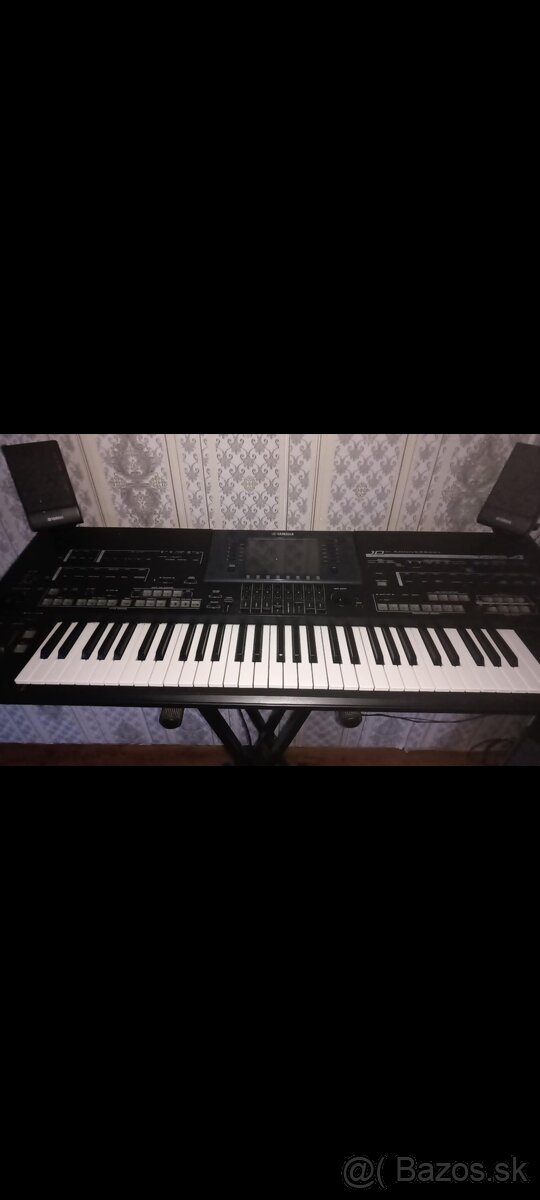 Tyros 4 black edition - 2