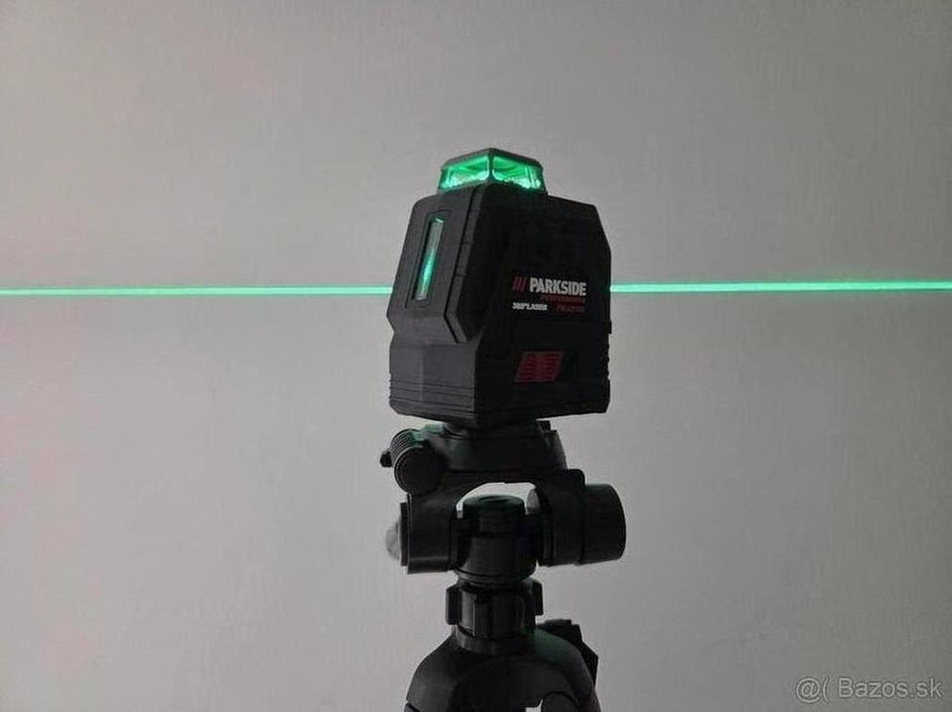 Laserový nivelak Parkside Perfomance PKLLP 360 + stativ - 2