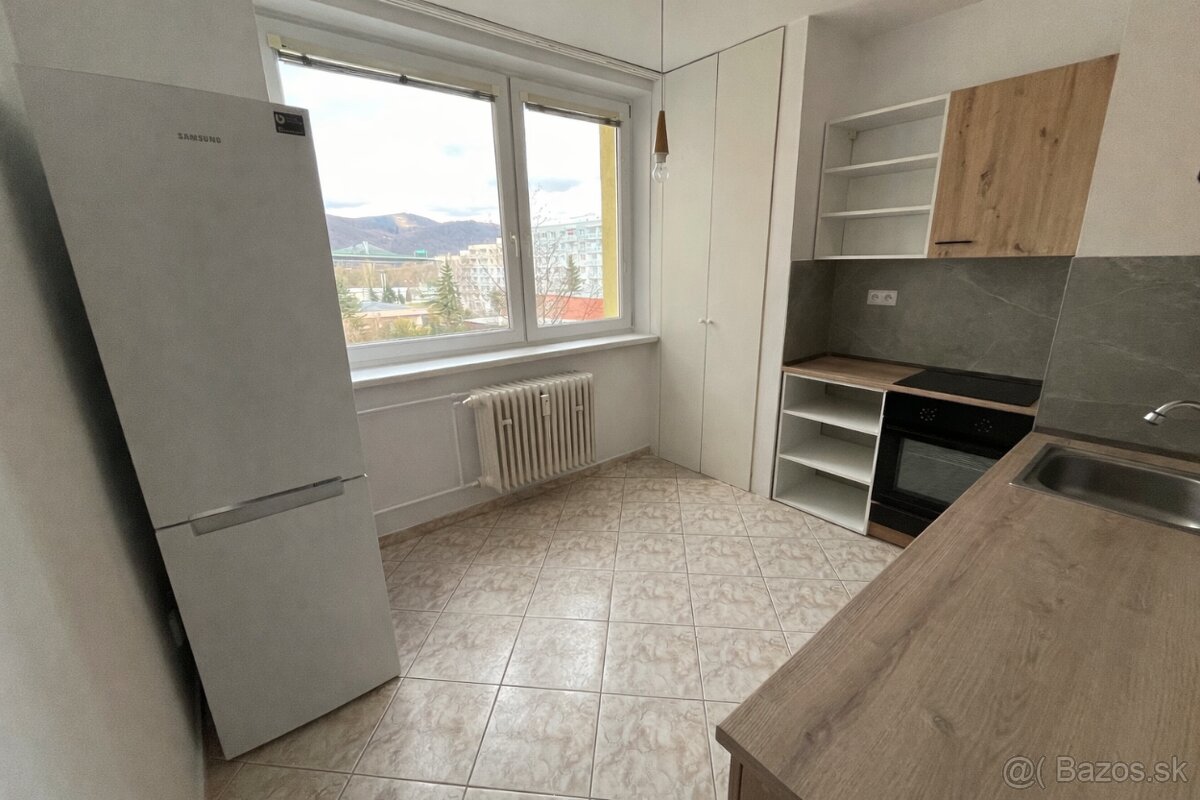 Prenajom 2 izbovy byt na Strede - 2