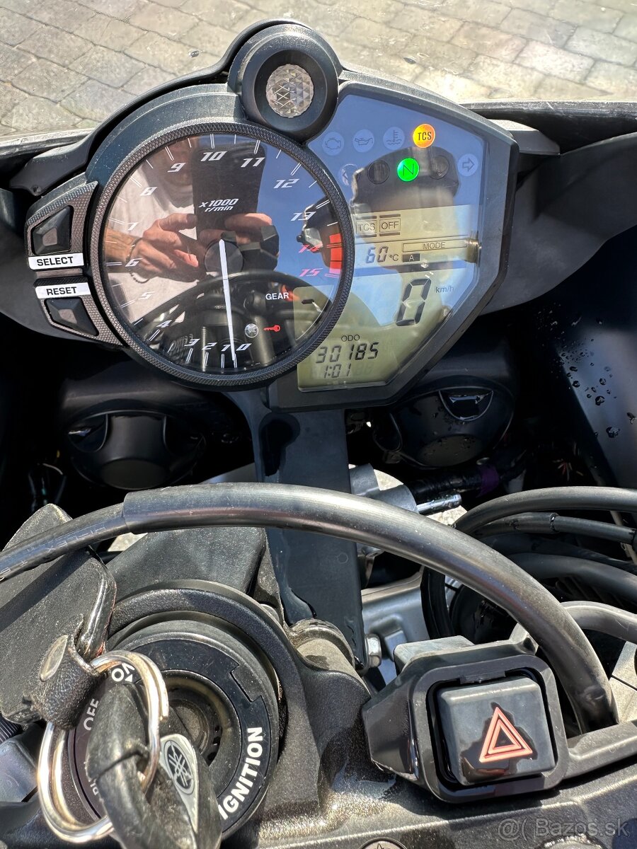 Predam Yamaha R1 - 2