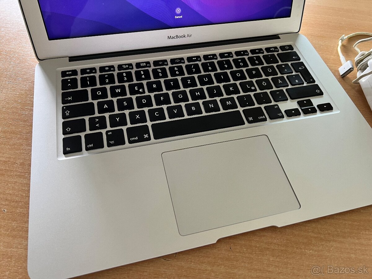 Apple Macbook Air 2017 - 2