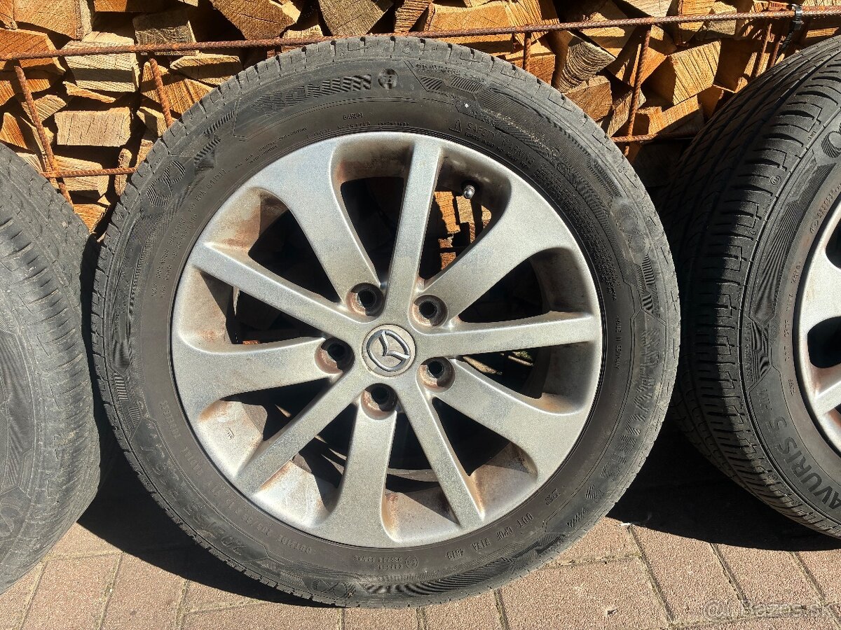 Mazda 3 205/55 R16 - 2