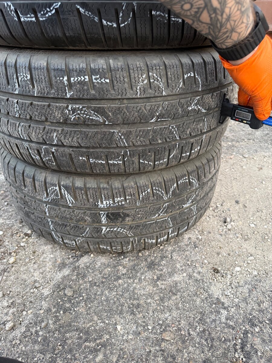 C533 4ks celoročné 205/45R17 - 2