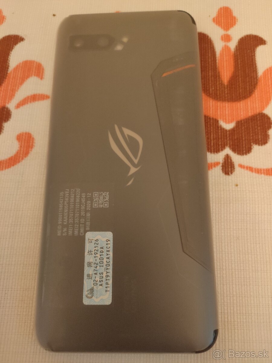 Asus rog 2 8GB/128 GB - 2